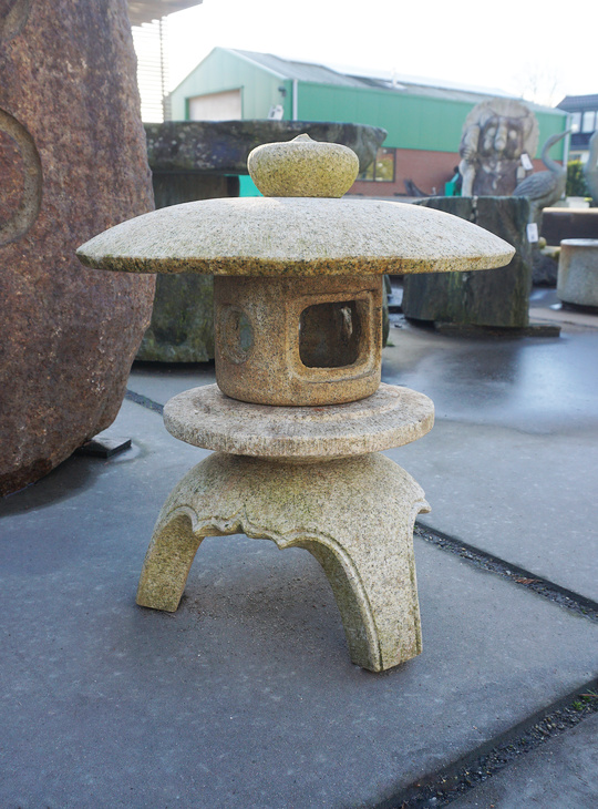 Koop Kodai Maru Yukimi Gata Ishidoro, Japanse Stenen Lantaarn te koop - YO01010498