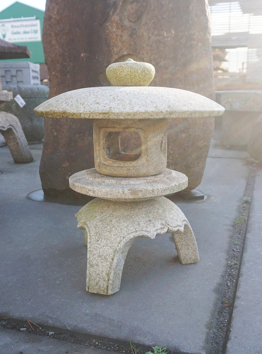 Kodai Maru Yukimi Gata Ishidoro, Japanse Stenen Lantaarn - YO01010498