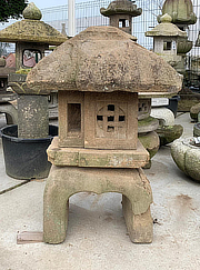 Koop Kominka Gata Ishidōrō, Japanse Stenen Lantaarn te koop - YO01010182