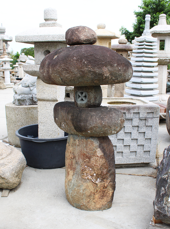 Kurama Yamadoro, Japanse Stenen Lantaarn - YO01010551