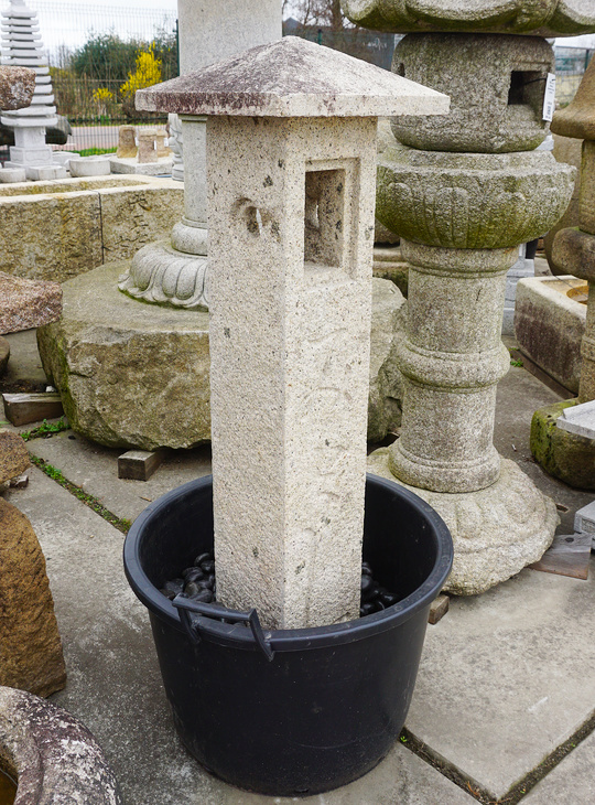 Miyoshi Gata Ishidoro, Japanse Stenen Lantaarn - YO01010530