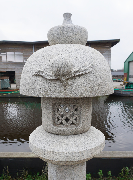 Momoyama Gata Ishidoro, Japanse Stenen Lantaarn - YO01010369