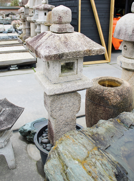 Oribe Gata Ishidoro, Japanse Stenen Lantaarn - YO01010568