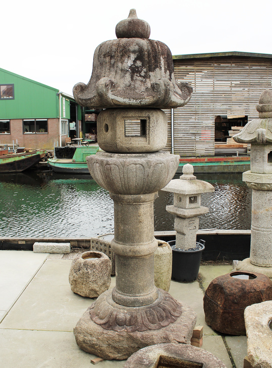 Rikyu Gata Ishidoro, Japanse Stenen Lantaarn - YO01010585