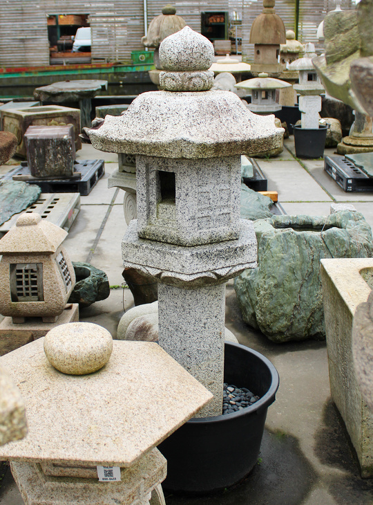 Rokkaku Ikekomi Ishidoro, Japanse Stenen Lantaarn - YO01010566