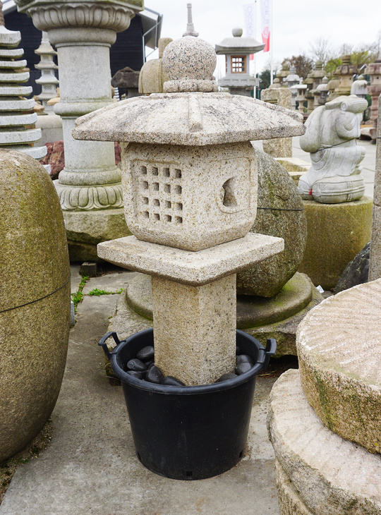 Koop Shikaku Ikekomi Ishidoro, Japanse Stenen Lantaarn te koop - YO01010532