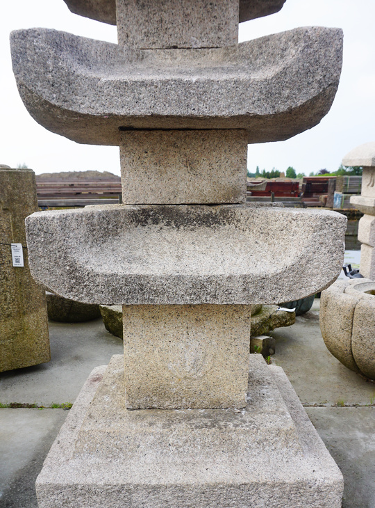 Hasu Goju Sekito, Japanese Stone Pagoda - YO02010015