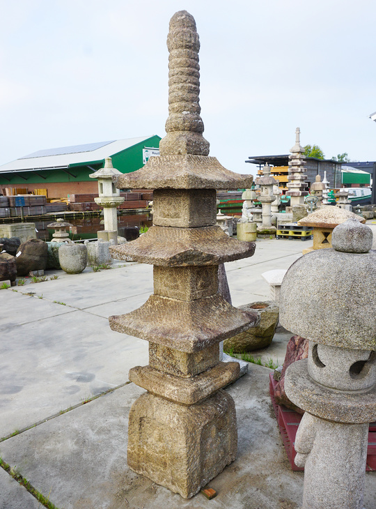 Shihobutsu Sanju Sekito, Japanese Stone Pagoda - YO02010016