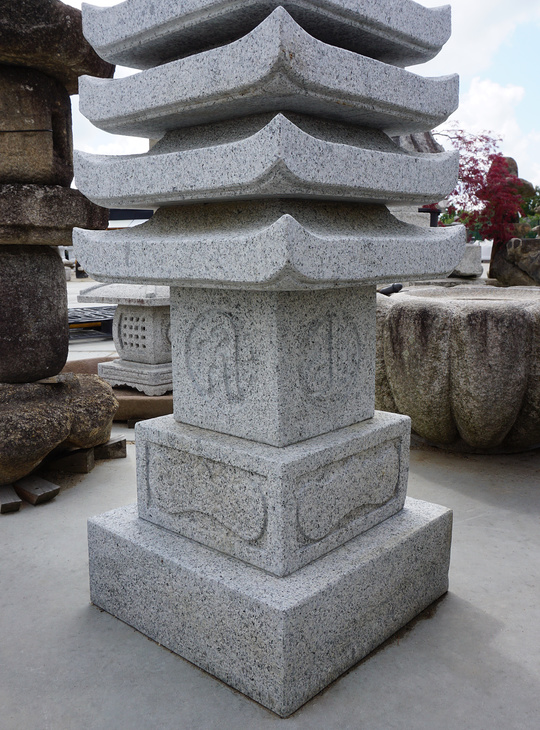 Jūsanju no Sekitō, Granieten Pagode - YO02020001