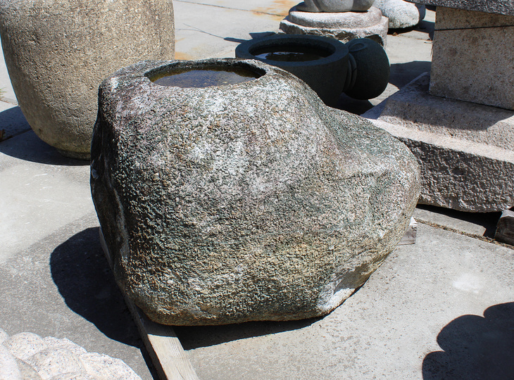 Hirukawa Shizen-seki Chozubachi, Japanese Tsukubai Water Basin - YO03010333