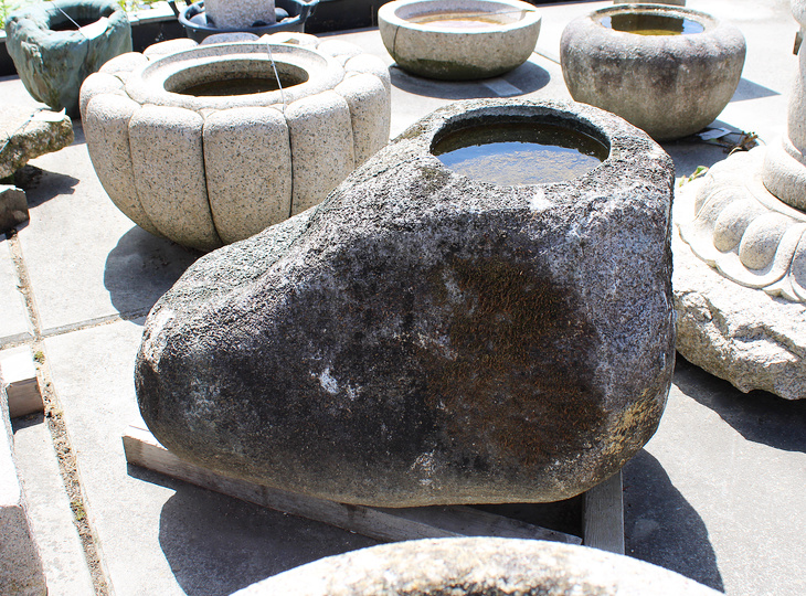Hirukawa Shizen-seki Chozubachi, Japanese Tsukubai Water Basin - YO03010333