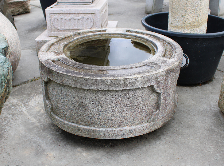 Kesagata Chozubachi, Japanese Tsukubai Water Basin - YO03010390