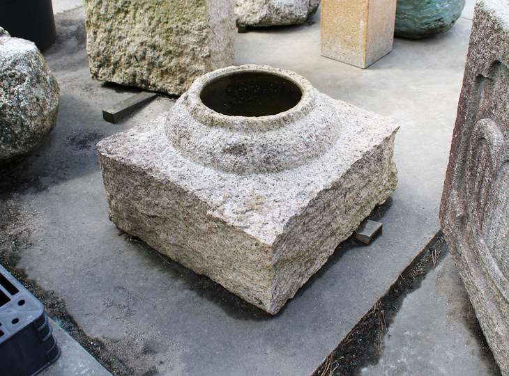 Kisogata Chozubachi, Japanese Tsukubai Water Basin - YO03010370