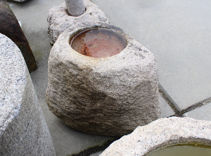 Komono Shizen-seki Chozubachi, Japanese Tsukubai Water Basin - YO03010395