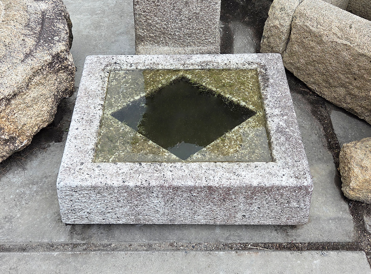 Masugata Chozubachi, Japanese Tsukubai Water Basin - YO03010367