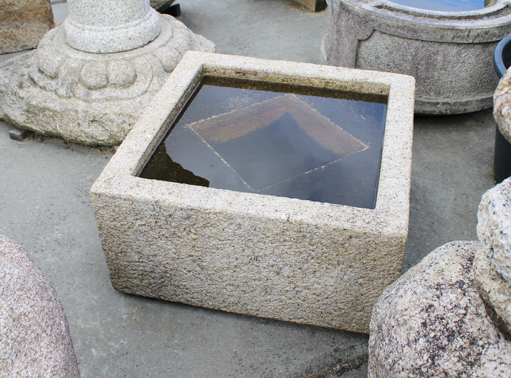 Masugata Chozubachi, Japanese Tsukubai Water Basin - YO03010389