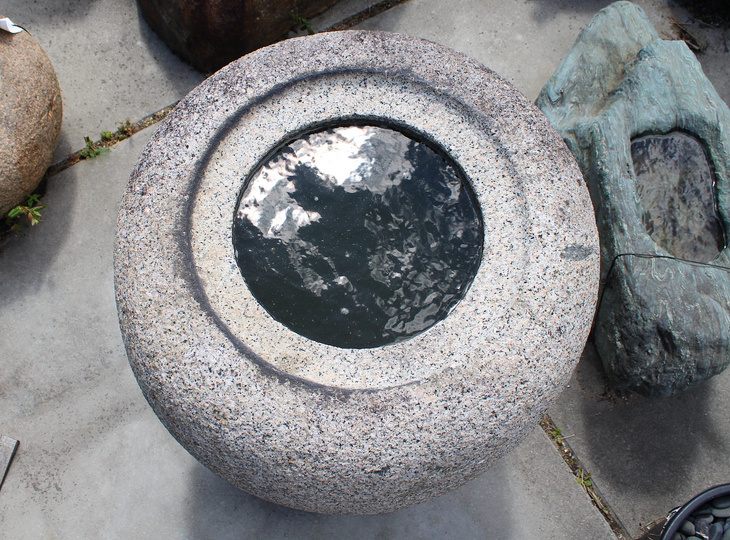 Natsume Chozubachi, Japanese Tsukubai Water Basin - YO03010356