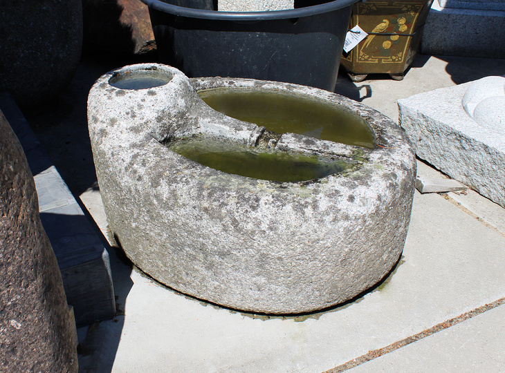 Nitaki Chozubachi, Japanese Tsukubai Water Basin - YO03010363