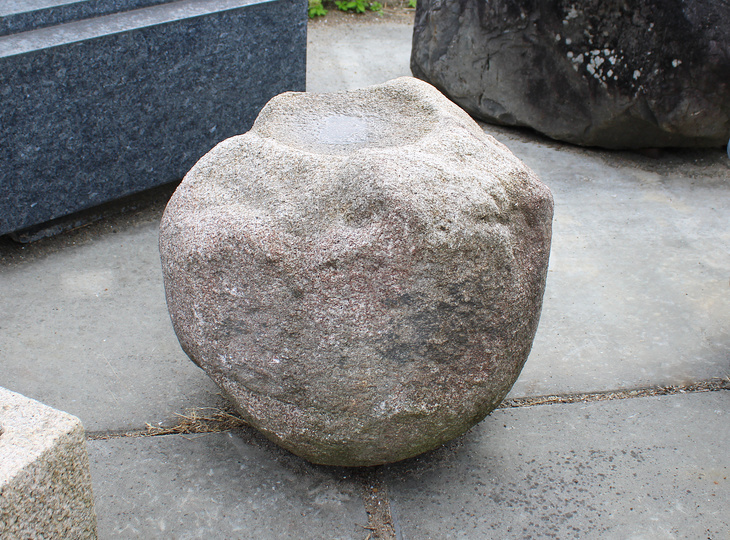 Hirukawa Shizen-seki Chozubachi, Japanse Tsukubai Waterornament - YO03010388