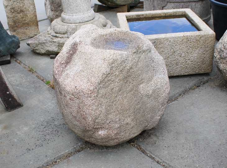 Hirukawa Shizen-seki Chozubachi, Japanse Tsukubai Waterornament - YO03010388
