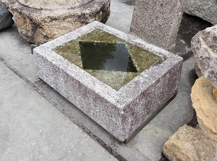 Masugata Chozubachi, Japanse Tsukubai Waterornament - YO03010367