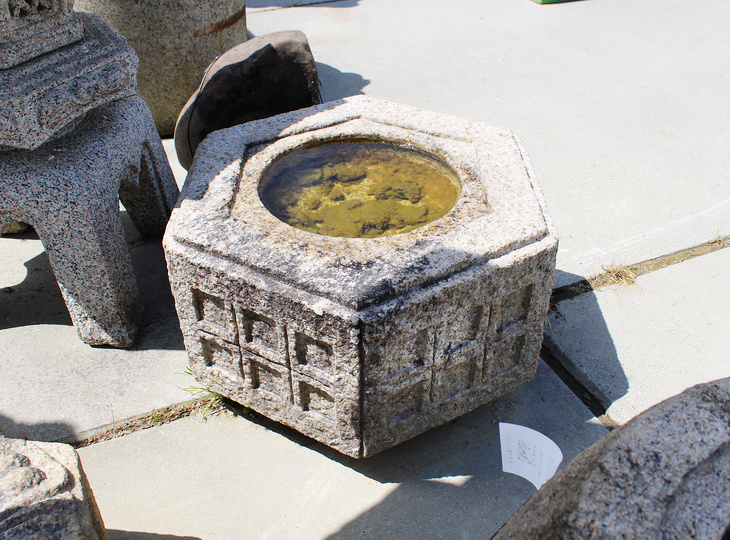 Rokkakukei Chozubachi, Japanse Tsukubai Waterornament - YO03010336