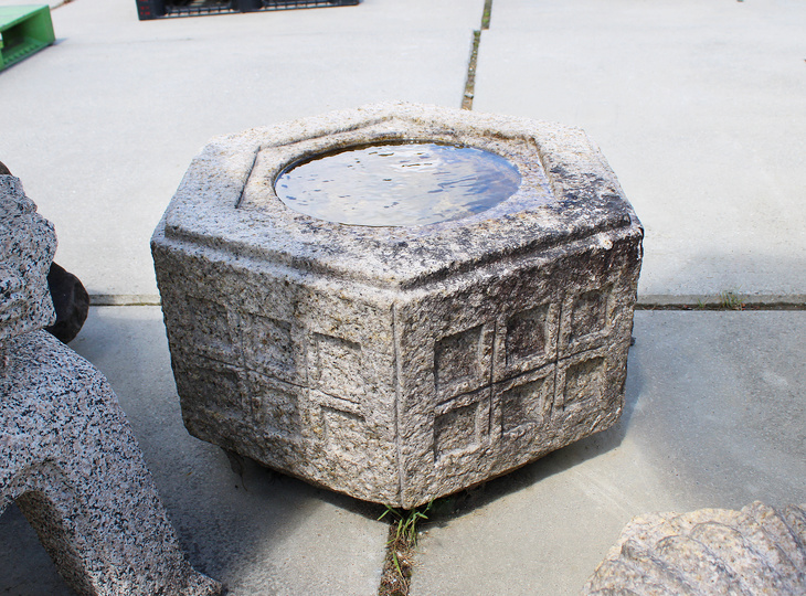 Rokkakukei Chozubachi, Japanse Tsukubai Waterornament - YO03010336
