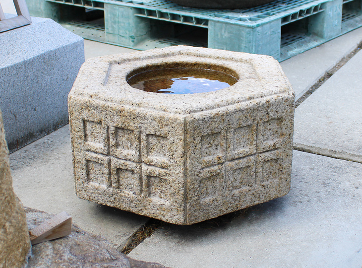 Rokkakukei Chozubachi, Japanse Tsukubai Waterornament - YO03010358