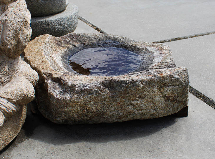 Tennenzubachi Chozubachi, Japanse Tsukubai Waterornament - YO03010343