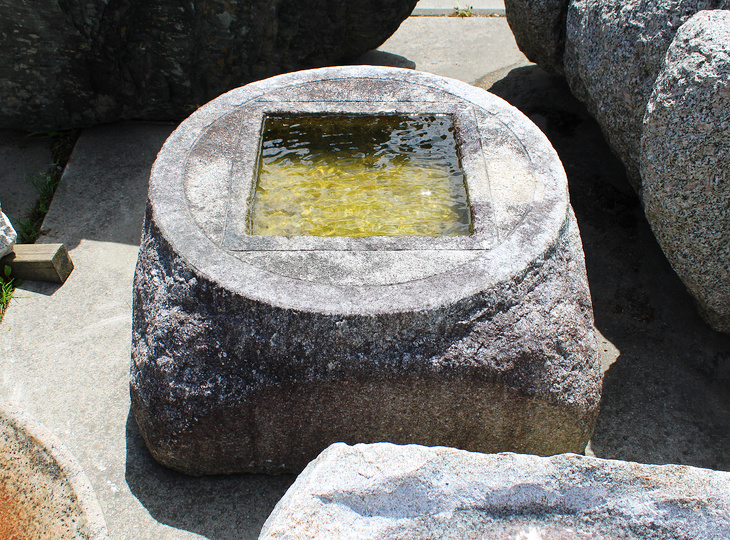 Zenigata Chozubachi, Japanse Tsukubai Waterornament - YO03010340