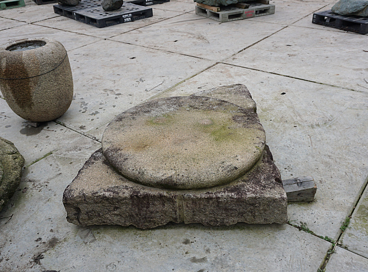 Hirukawa Garan, Japanese Foundation Stone - YO05010034