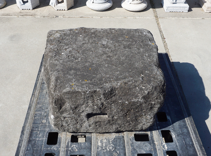 Buy Kutsunugi-ishi, Large European Stepping Stone for sale - YO05020019