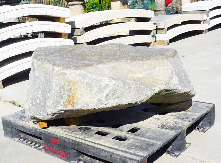 Kutsunugi-ishi, Large European Stepping Stone - YO05020025