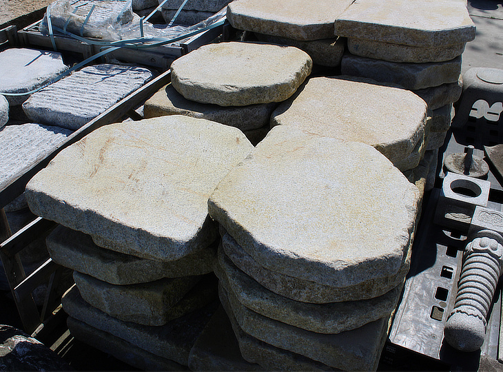 Sabimikage Tobi-ishi, Granite Stepping Stones, Large - YO05020027