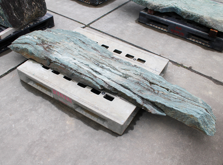 Shikoku Kutsunugi-ishi, Japanese Stepping Stone - YO05010161