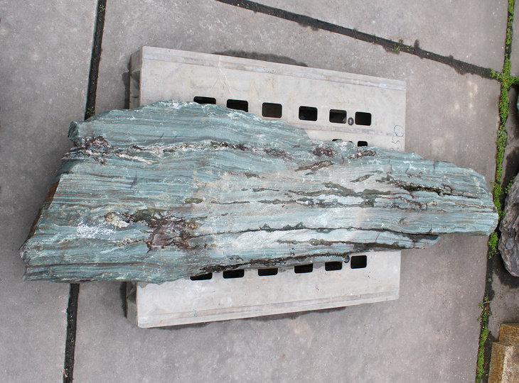 Shikoku Kutsunugi-ishi, Japanese Stepping Stone - YO05010161