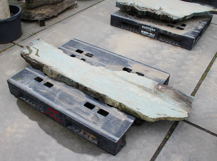 Shikoku Kutsunugi-ishi, Japanese Stepping Stone - YO05010165