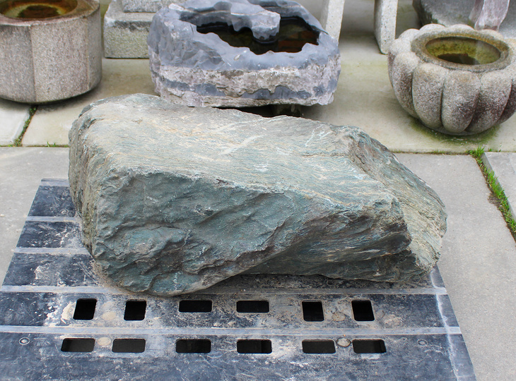 Shikoku Kutsunugi-ishi, Japanese Stepping Stone - YO05010168