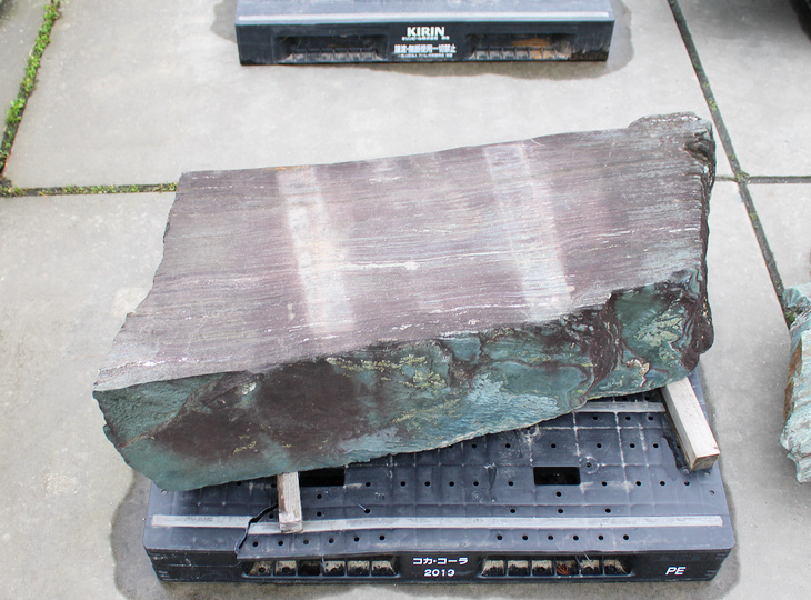 Shikoku Kutsunugi-ishi, Japanse Stapsteen - YO05010160