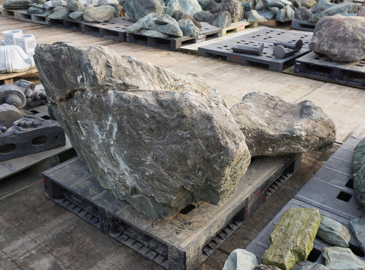 Aoishi Stone Sanzonseki Set, Japanese Ornamental Rocks - YO06010517