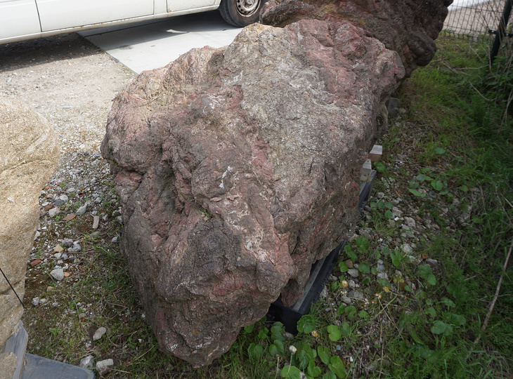 Benikamo Stone, Japanese Ornamental Rock - YO06010377