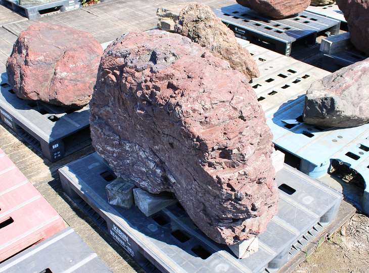 Benikamo Stone, Japanese Ornamental Rock - YO06010593