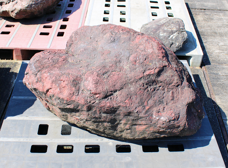 Benikamo Stone, Japanese Ornamental Rock - YO06010594