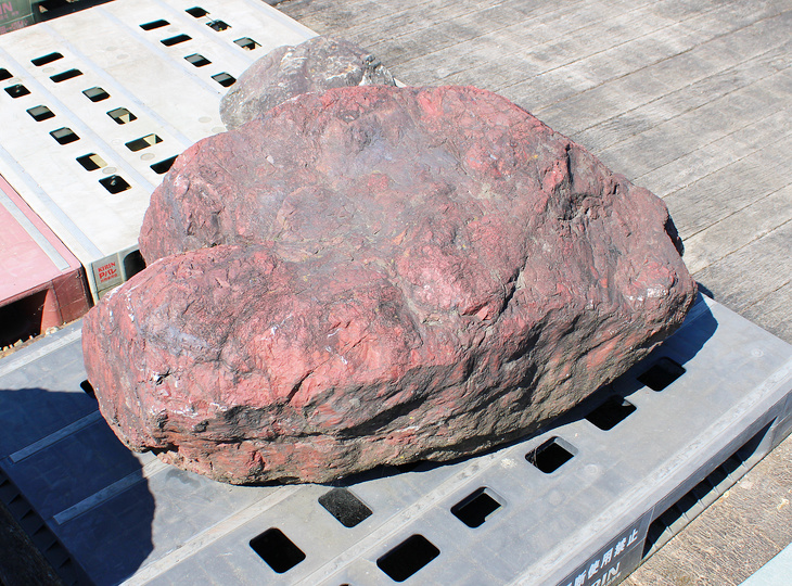 Benikamo Stone, Japanese Ornamental Rock - YO06010594