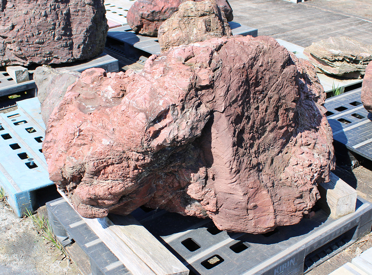 Benikamo Stone, Japanese Ornamental Rock - YO06010600