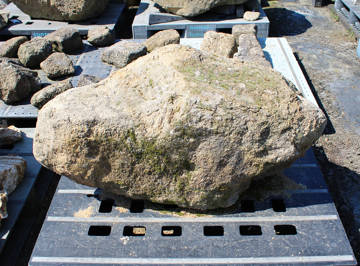 Kimachi Stone, Japanese Ornamental Rock - YO06010602