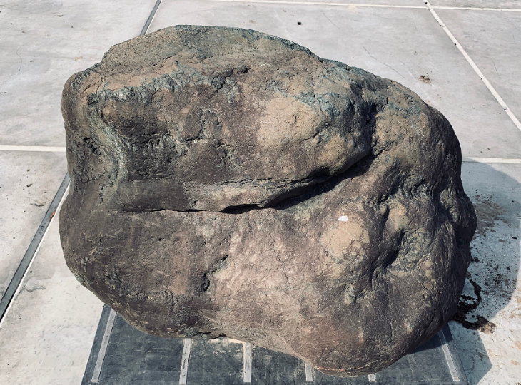 Makkuro Stone, Japanese Ornamental Rock - YO06010181