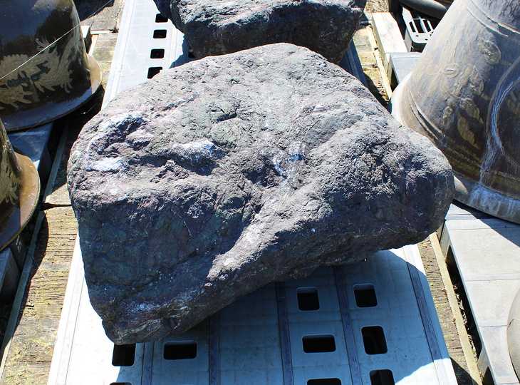 Murasaki Kibune Stone, Japanese Ornamental Rock - YO06010598