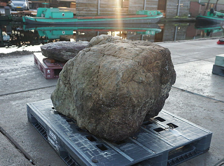 Sanbaseki Stone, Japanese Ornamental Rock - YO06010195
