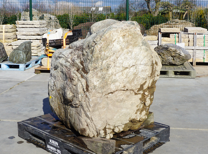 Sanbaseki Stone, Japanese Ornamental Rock - YO06010510